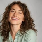 How to Be Pretty Naturally With Simple Habits
