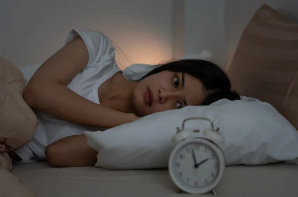 How Sleep and Stress Control Affect Metabolism After 40