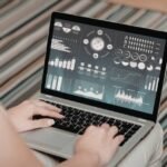 Exploring-the-Innovation-of-3-Screen-Laptops