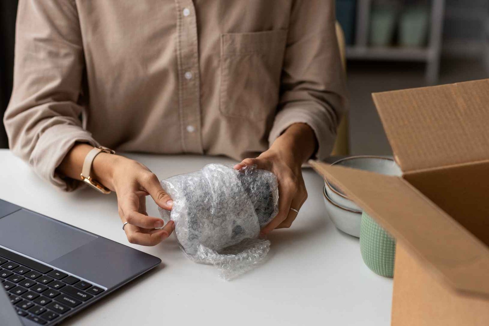 The Ultimate Guide to Bubble Mailers for Secure Packaging